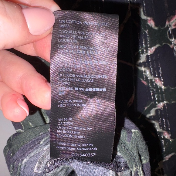 Anthropologie A+ Pilcro Ruffled Buttondown in Navy - 2XL Plus Size - Picture 9 of 10